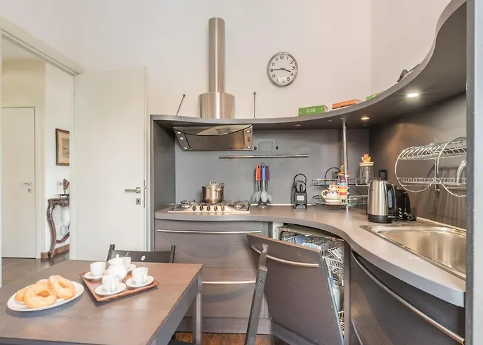 The Rent - Elegant Two-bedroom In Via Aurelia