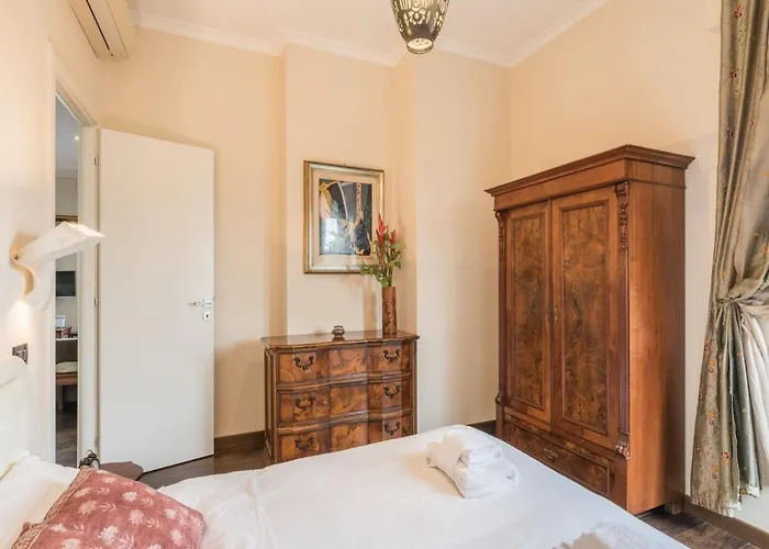The Rent - Elegant Two-bedroom In Via Aurelia Apartament